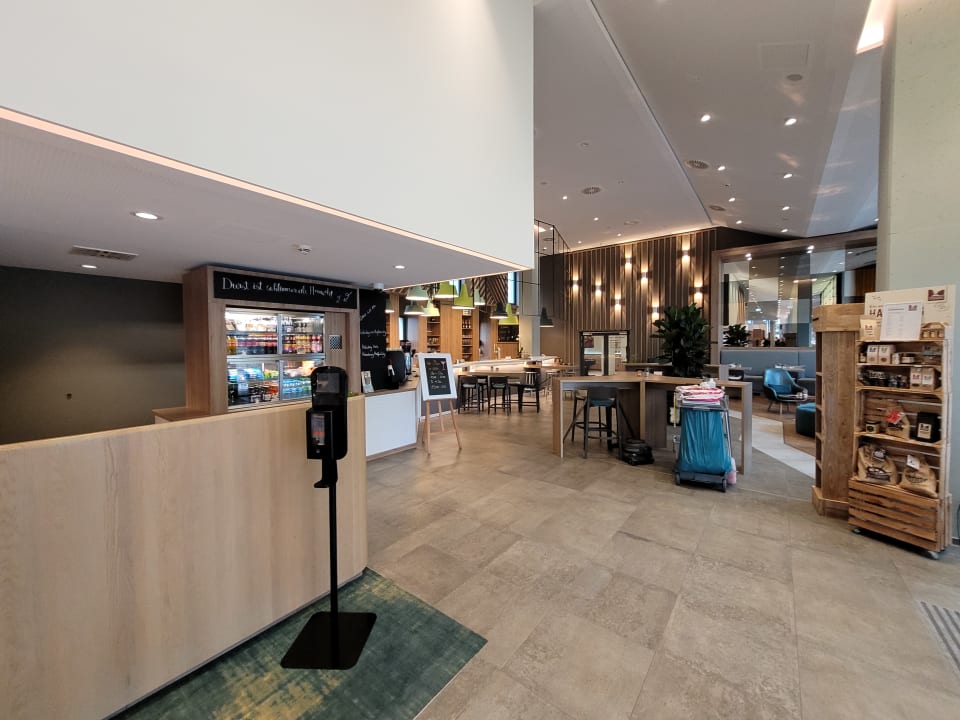Lobby Holiday Inn Hamburg - HafenCity