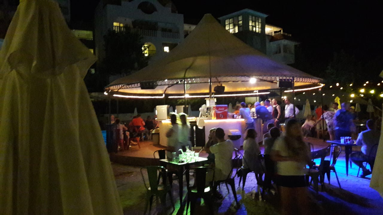 Gastro Bella Vista Beach Club