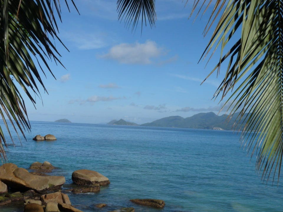Blick von der Terrasse Anse Soleil Beachcomber