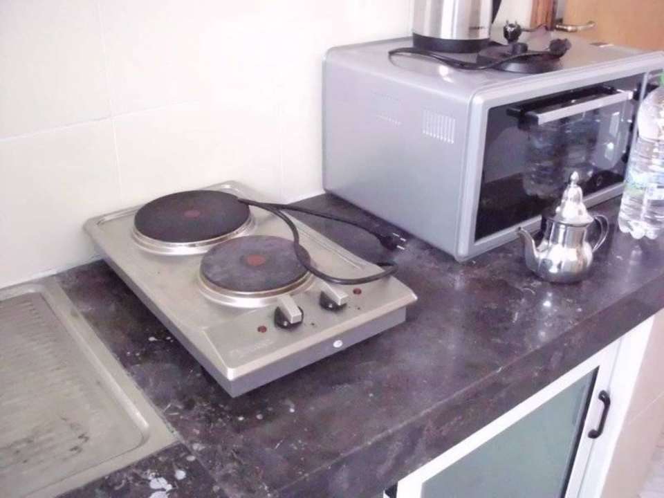 Küche mit 2 Platten-Herd-Backofen,Wasserkocher Residenz Amwaj