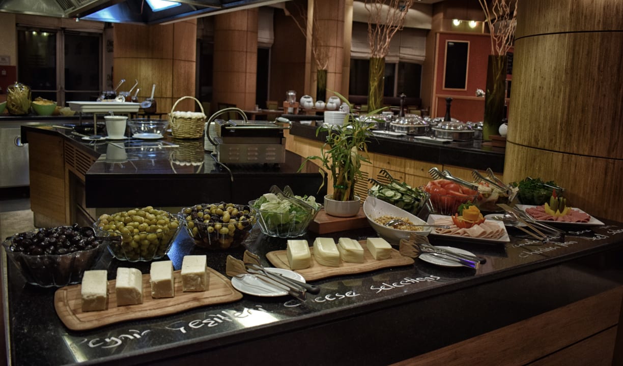 Restaurant Delta Hotels Istanbul West