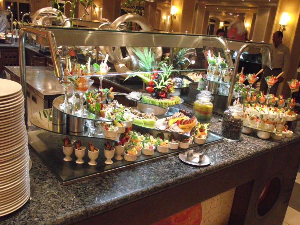 Das Büffet, das alle Herzen höher schlagen lässt Premier Le Reve Hotel & Spa