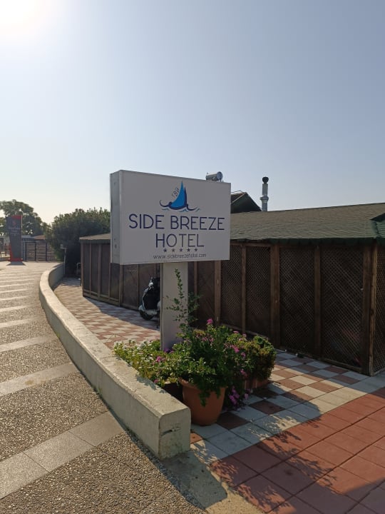 Strand Side Breeze Hotel