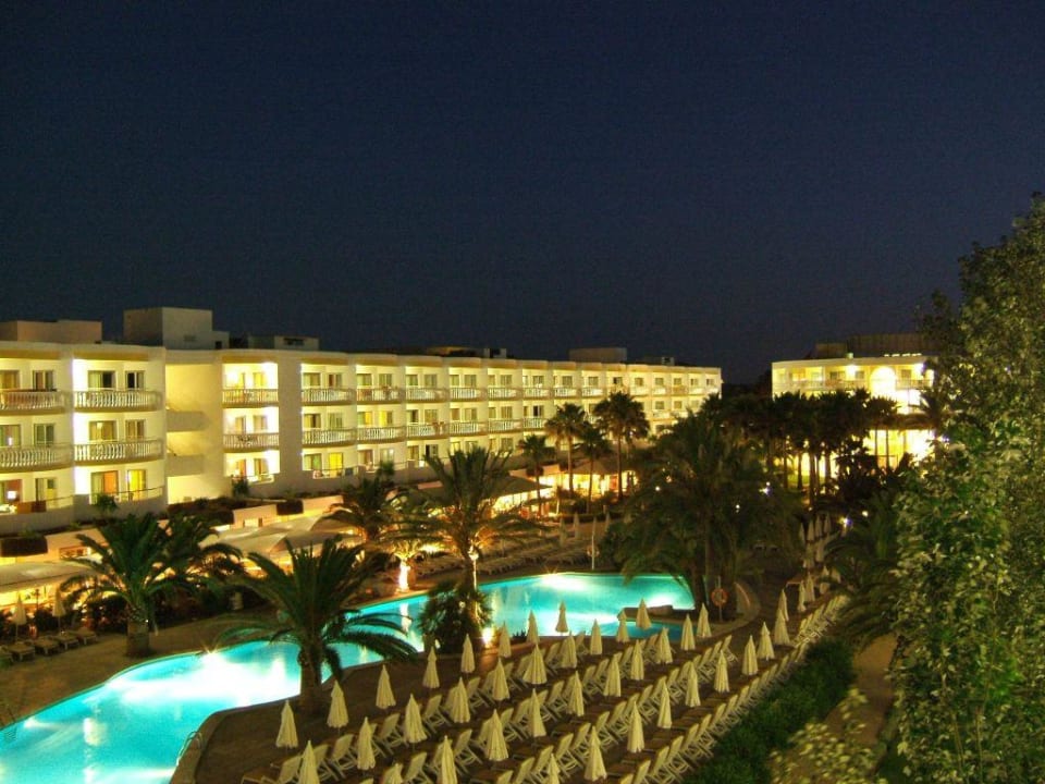 Blick vom Balkon am Abend Iberostar Selection Albufera Park