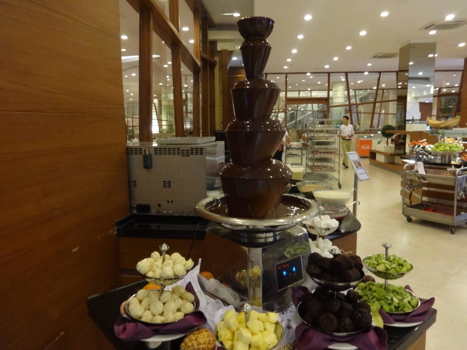 Nachtisch  VONRESORT Golden Coast