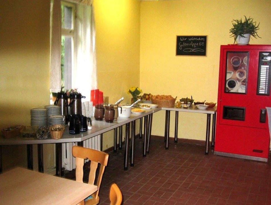 Frühstücksbuffet DJH Jugendherberge Eisenberg