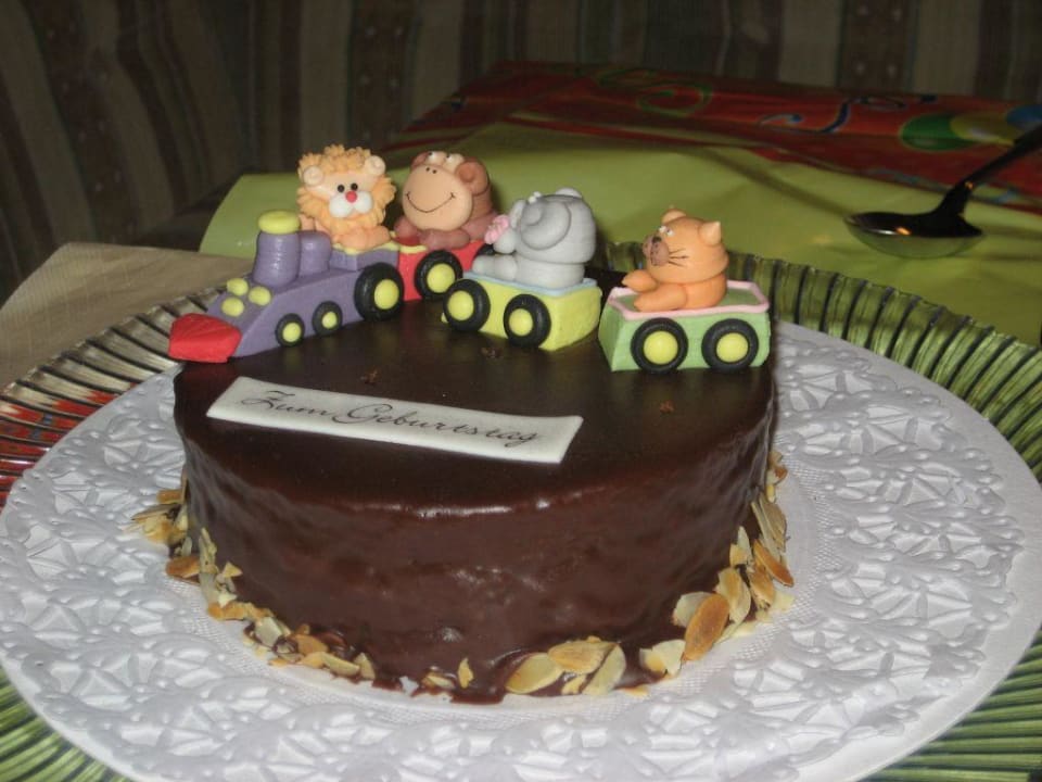 Die Geburtstagstorte für unseren Sohn vom Hotel Hotel Bruggnerstubn