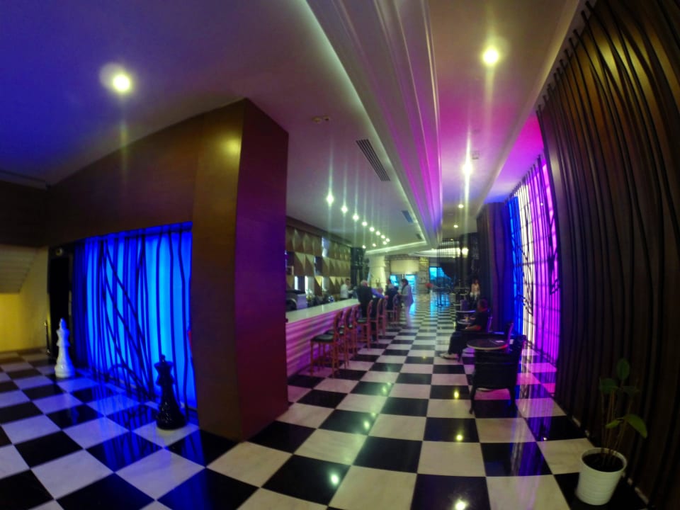 Modern und sehr gute Getränke Hotel Delphin Imperial