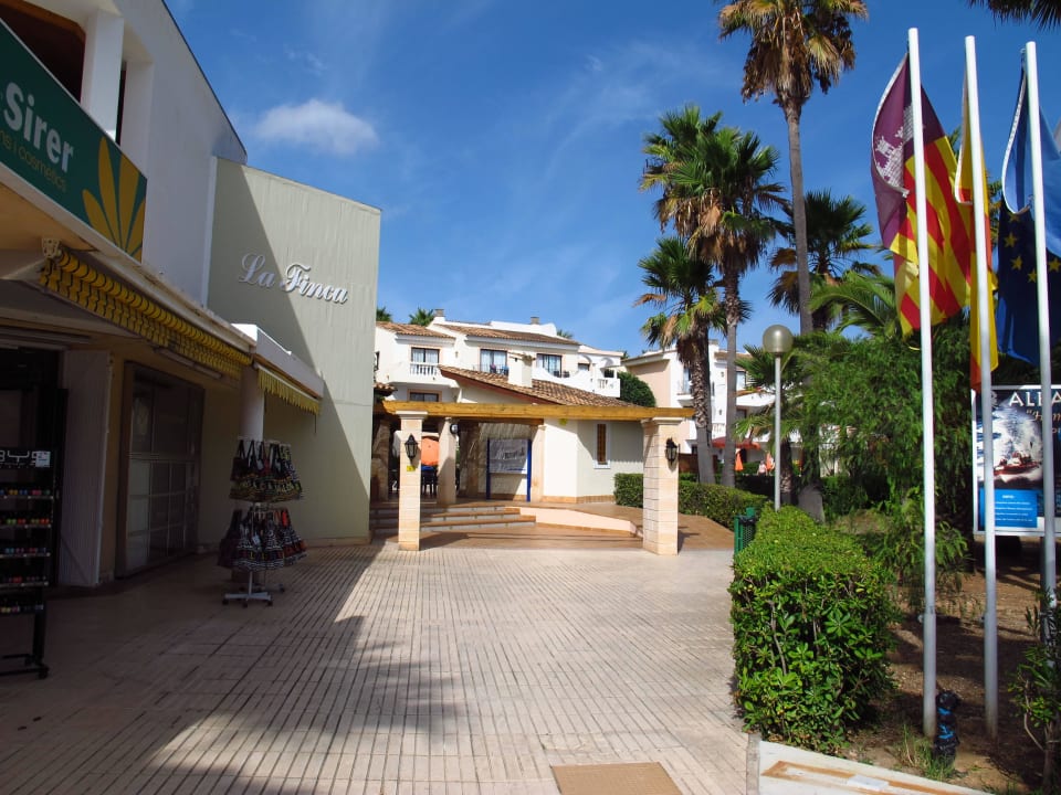 Eingang zur Hauptanlage Hipotels Mediterraneo Club