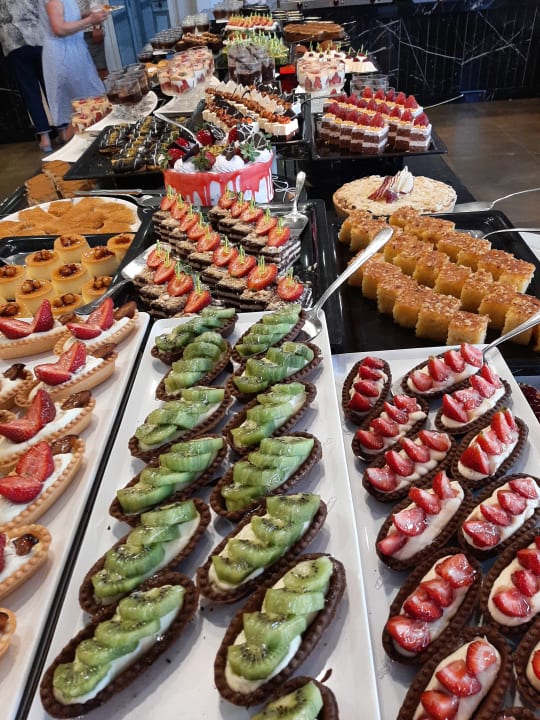 Gastro Can Garden Beach