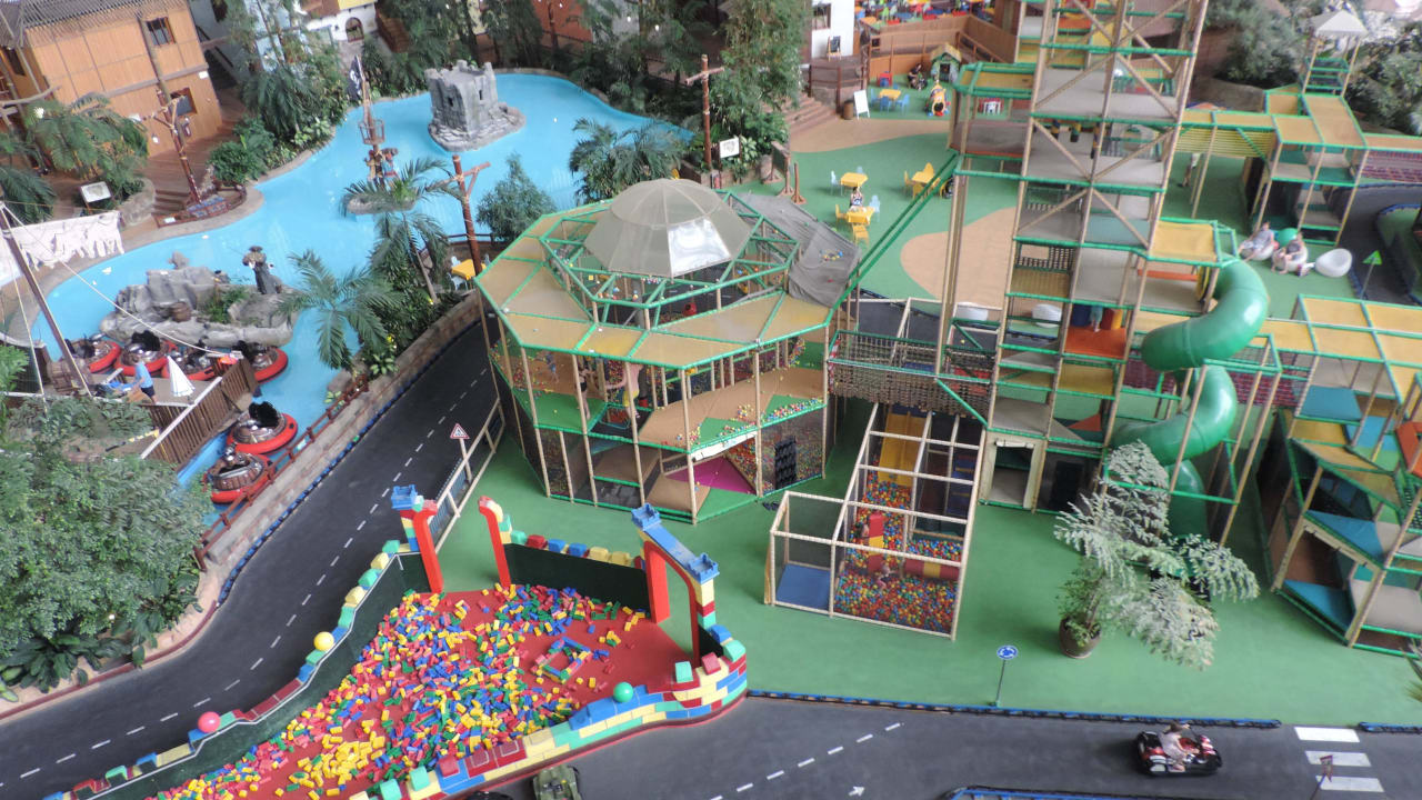 Traumlandschaft für die Kleinen Tropical Islands Resort