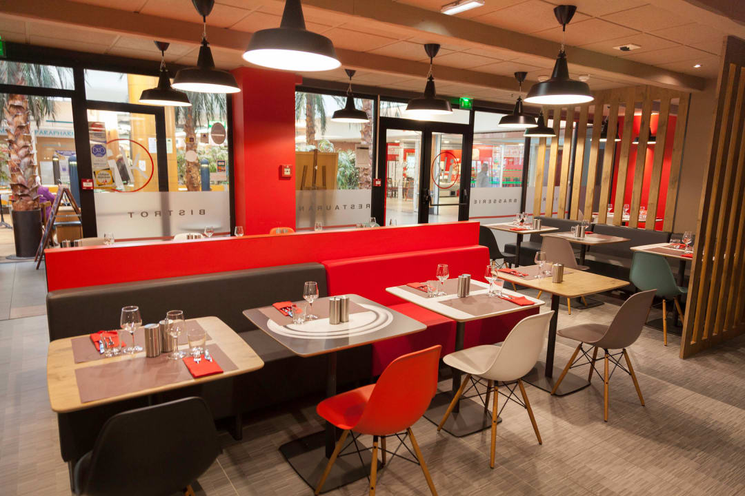 Salle de restaurant Lorient IBIS Hotel Ibis Lorient Centre Gare