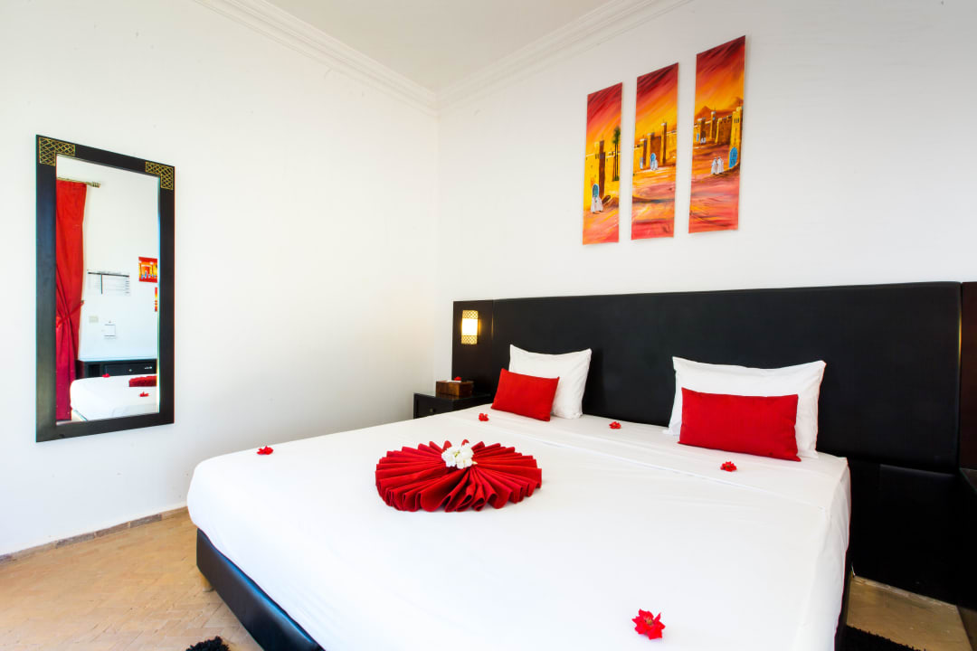 Piscine principale Domaine du Douar