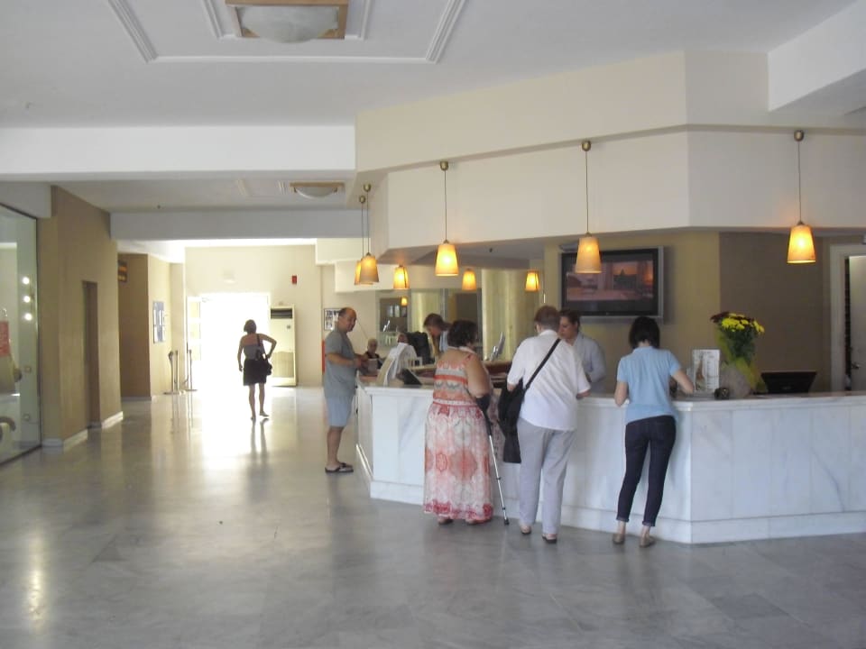 Rezeption Sandy Beach Resort
