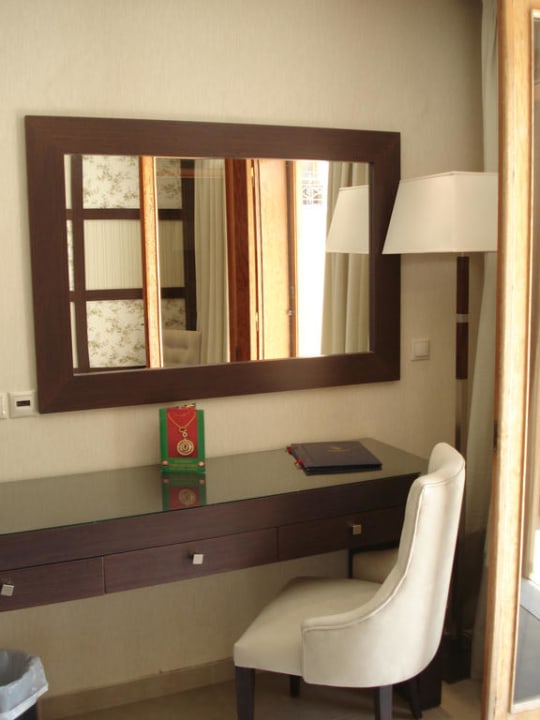 Schreibtisch  Hotel Theartemis Palace