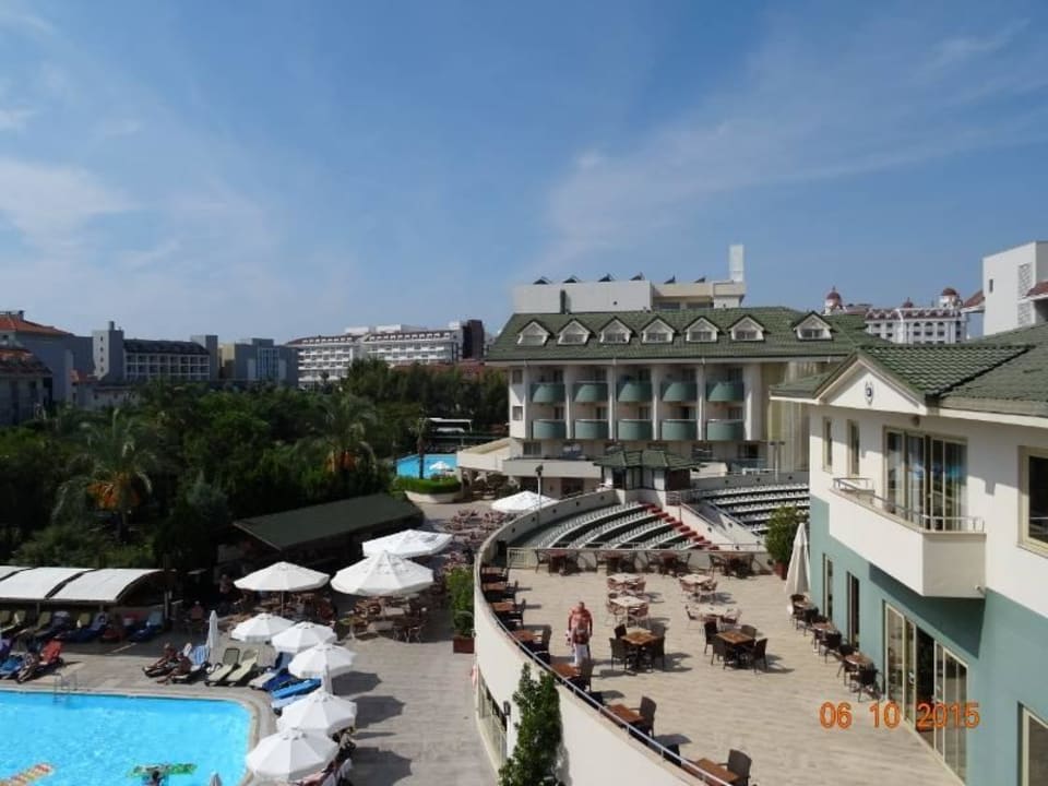 Pool & Dachterrasse(Lobby) Side Breeze Hotel
