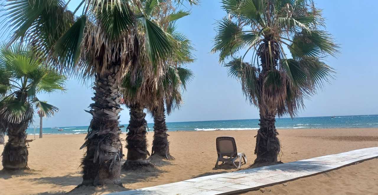 Strand Club Grand Aqua