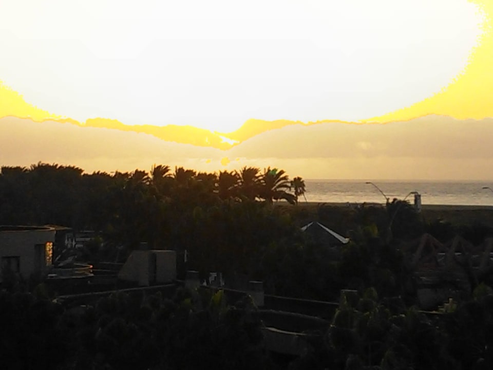 Sonnenaufgang vom Balkon in der 5. Etage MUR Hotel Faro Jandia & Spa Fuerteventura