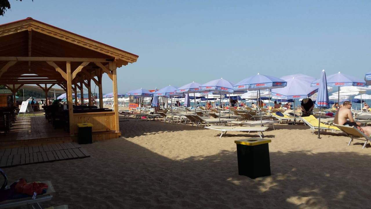 Strand mit Pavillion HVD Viva Club Hotel