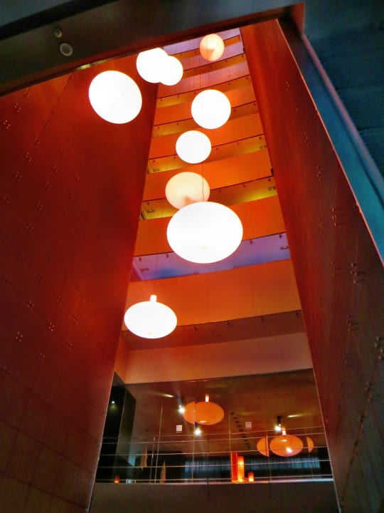 Lampendesign  Hotel Barcelona Condal Mar Affiliated by Meliá