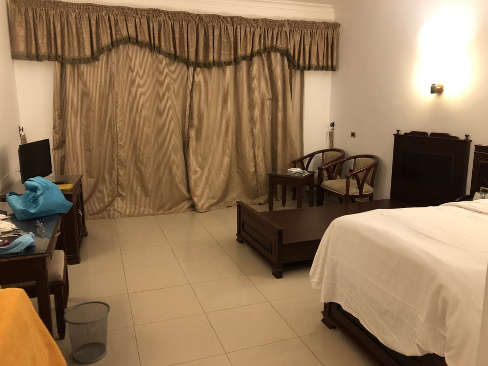 Zimmer Three Corners Happy Life Beach Resort