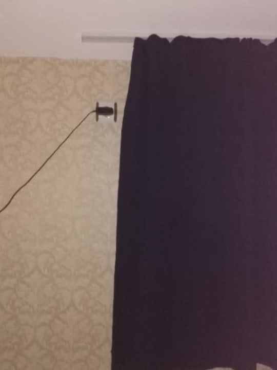 Kontakty pod sufitem Elvira Hotel