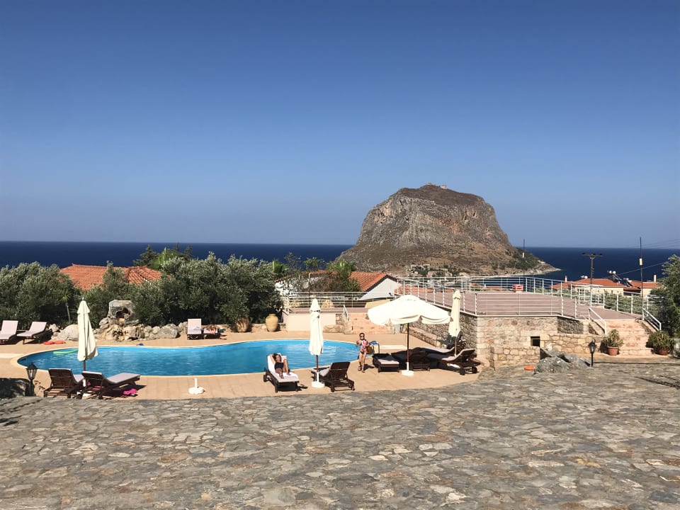 Pool Topalti Village Monemvasia