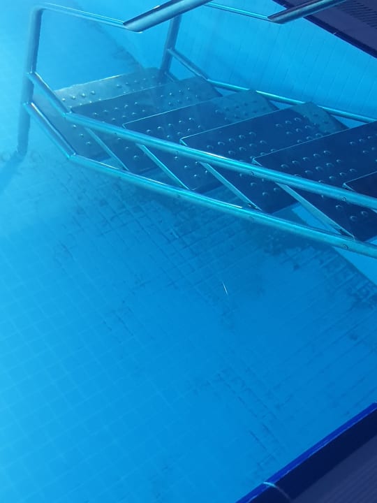 Pool Well Palace Side