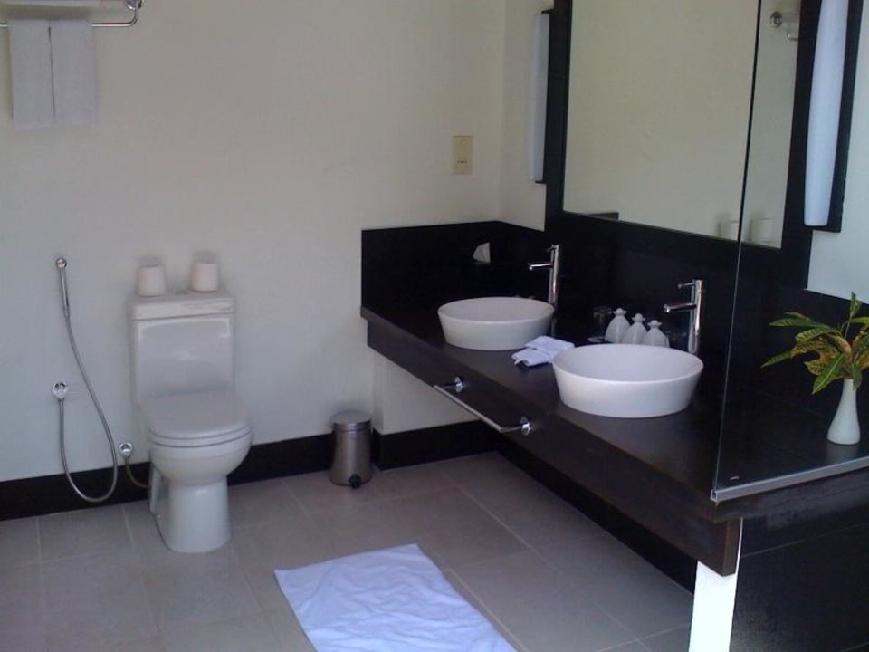 Jacuzzi-Beach-Villa Meeru Maldives Resort Island