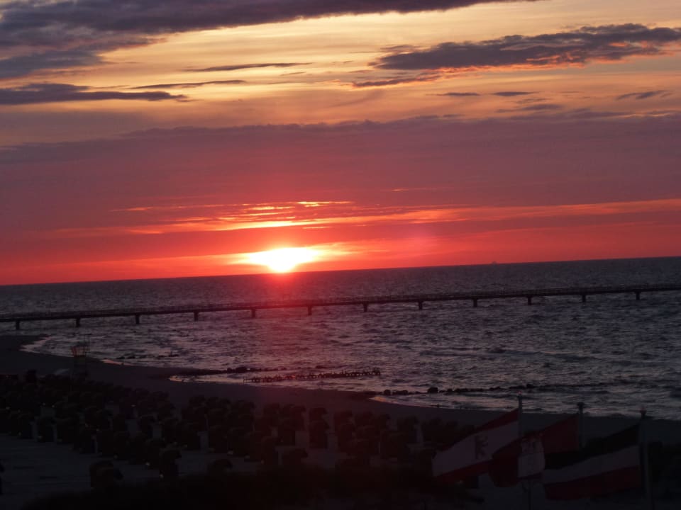 Sonnenaufgang Strandhotel Grömitz
