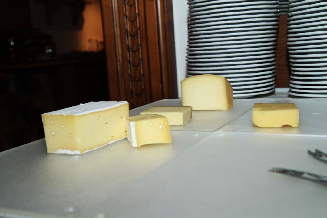 Gute Käse  Hotel Butterfly, BW Signature Collection Hotel