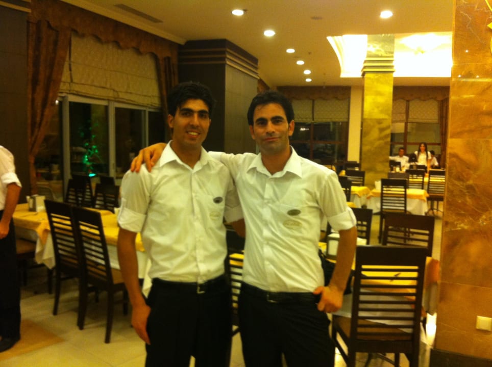 Personal im Restaurant Alaiye Resort & Spa