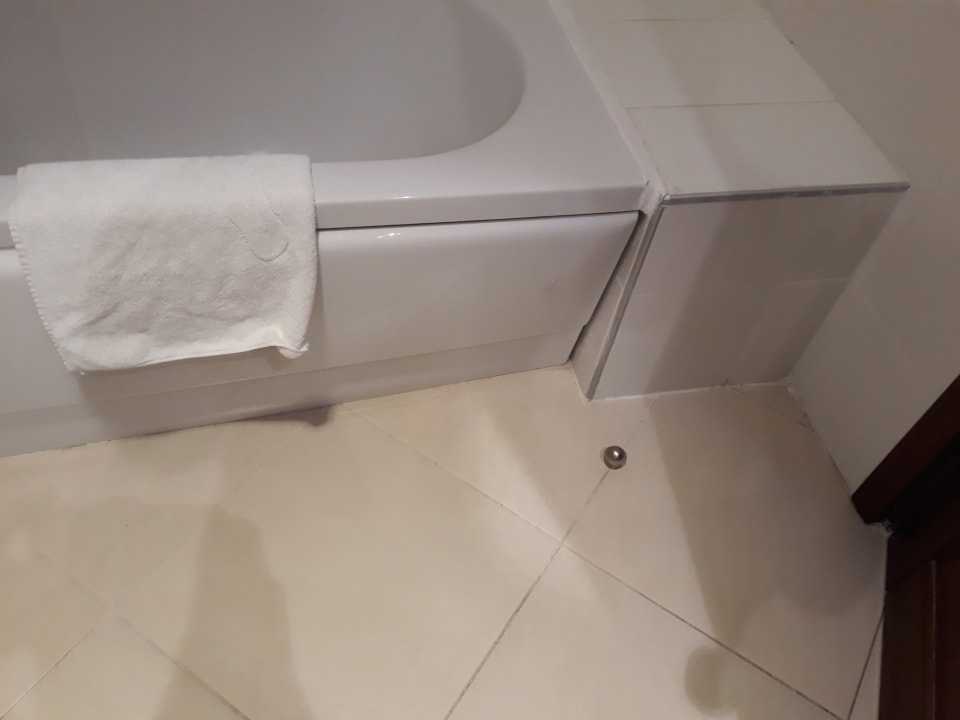 Zimmer Kamelya Aishen Club