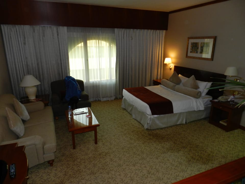 Blick ins Zimmer Hotel Ramada Dubai