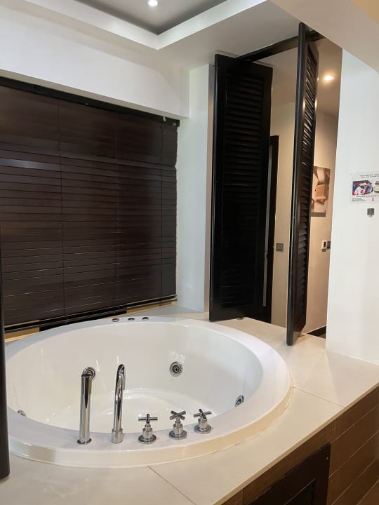 Zimmer Crystals Beach Resort Belle Mare, a member of Radisson Individuals