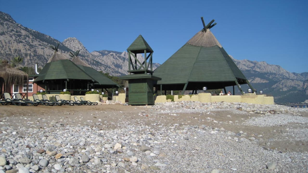 Strand und Taurusgebirge Balmy Foresta