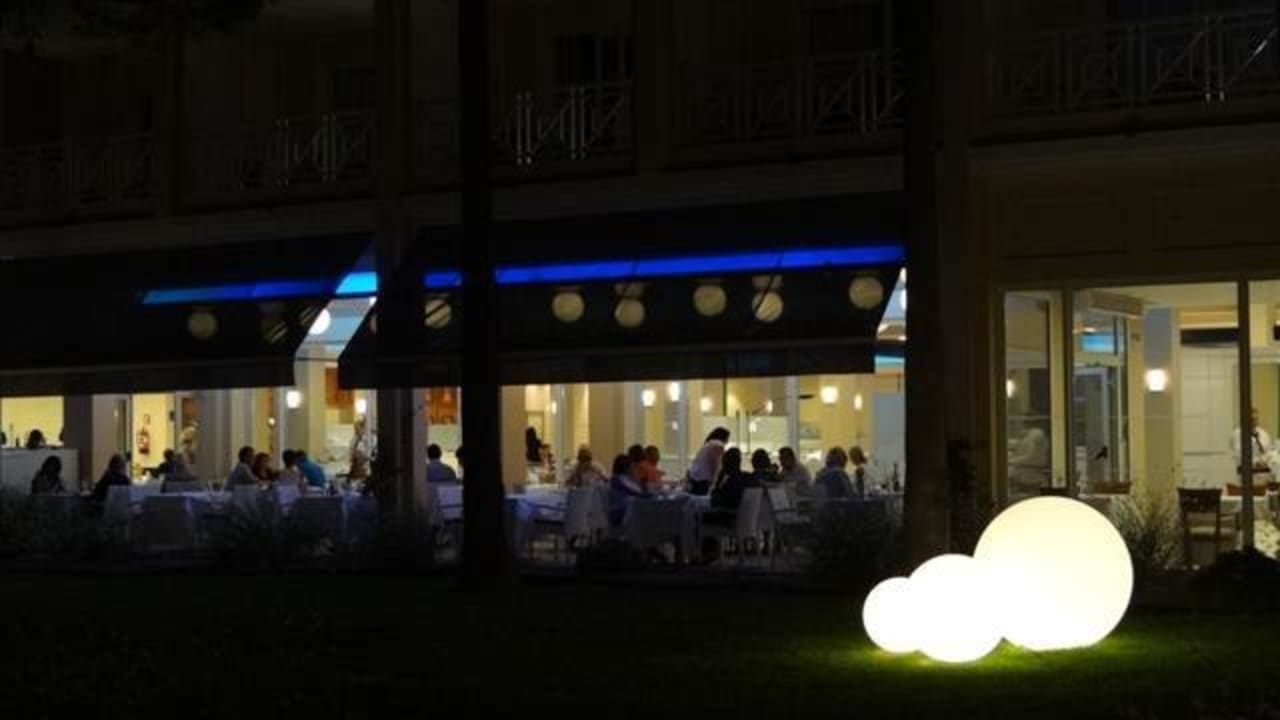 Aussenbereich Hauptrestaurant Hipotels Playa la Barrosa