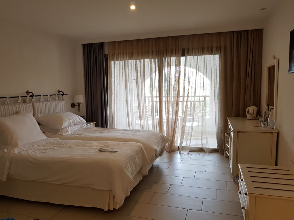 Deluxe-Bergblick Creta Maris Resort