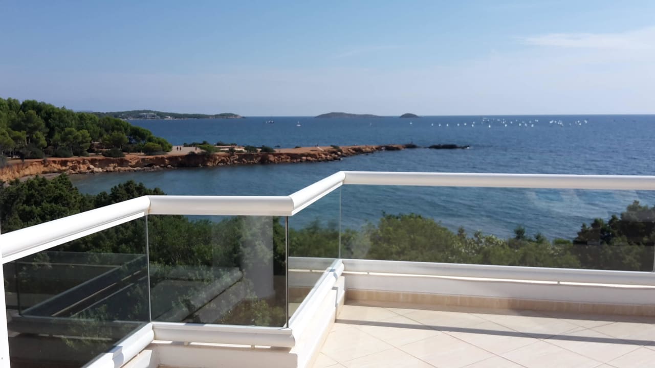 Terrasse des Appartement mit Ausblick Hotel Tropic Garden