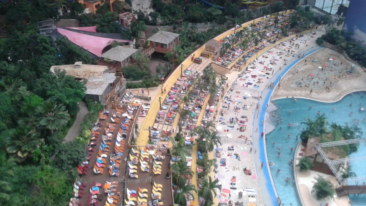 Aus dem Ballon Tropical Islands Resort