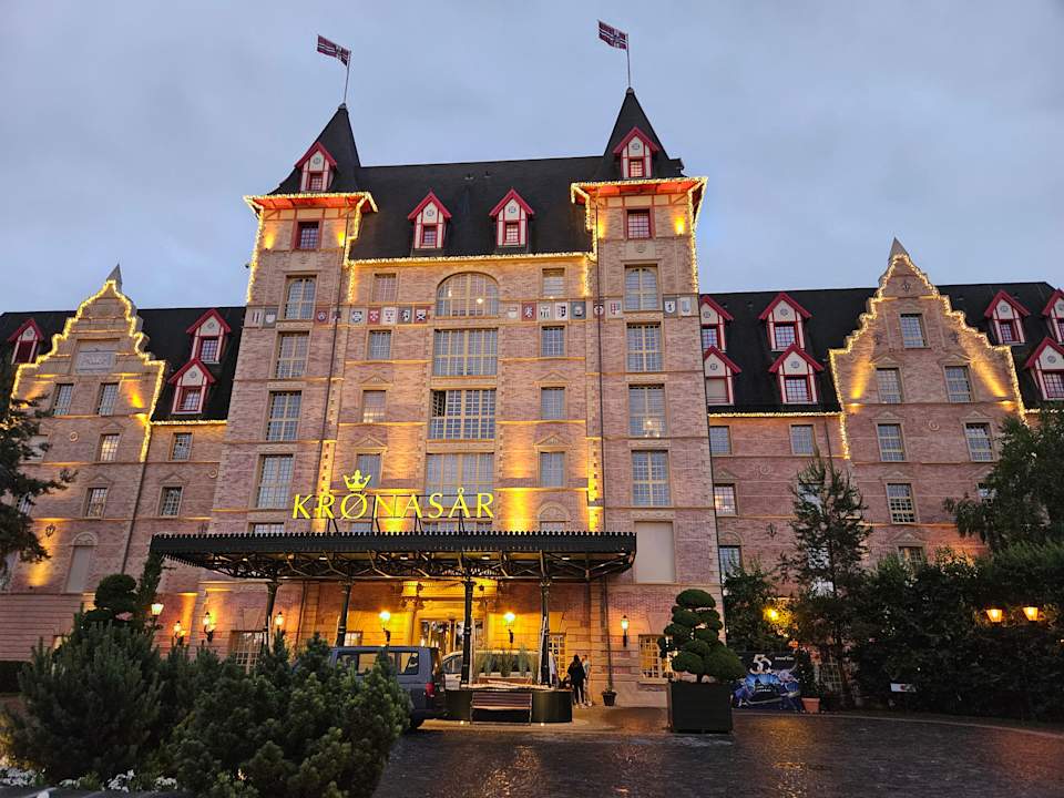 Außenansicht Hotel Kronasar - The Museum Hotel