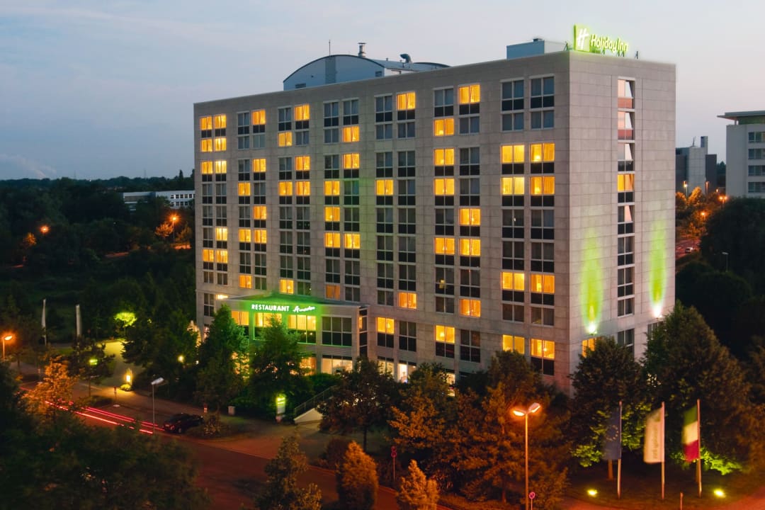 Außenansicht Holiday Inn Düsseldorf-Neuss