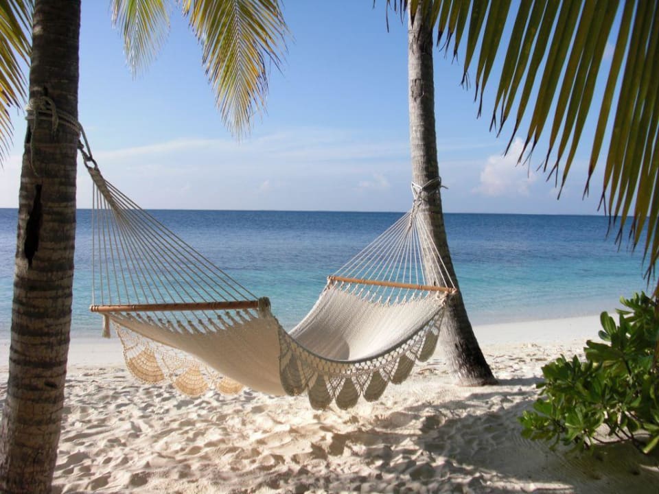 Strand Mirihi Island Resort