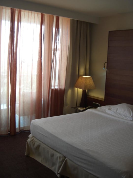 Bett Salobre Hotel Resort & Serenity