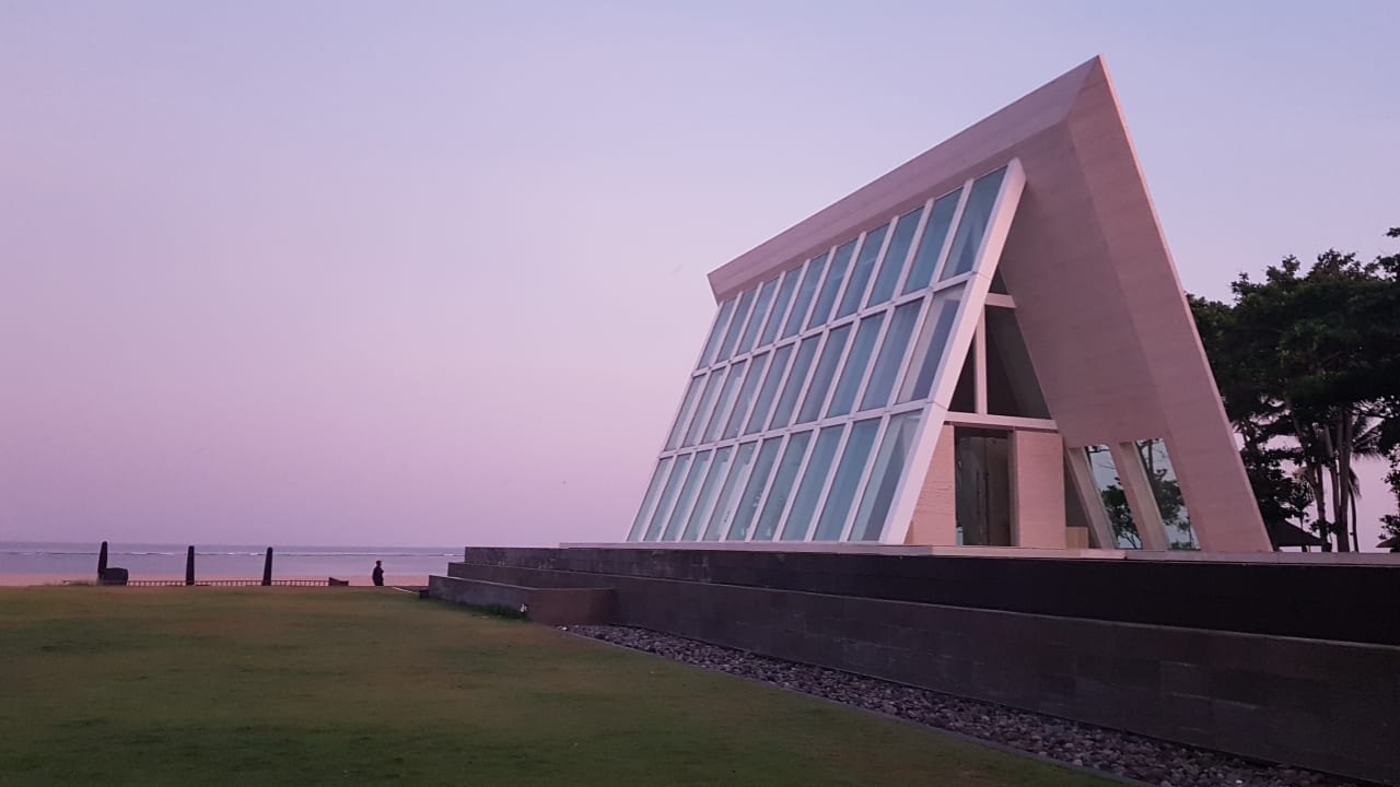 Außenansicht Conrad Bali
