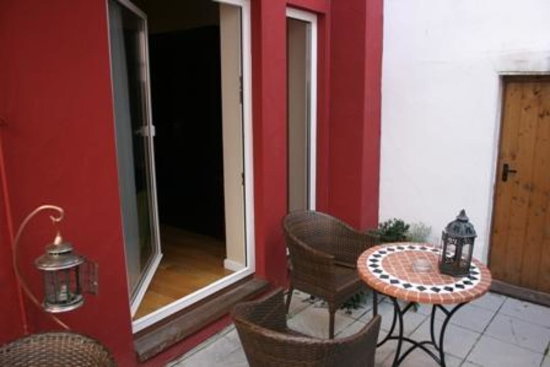 Terrasse zum Innenhof Märchenhotel