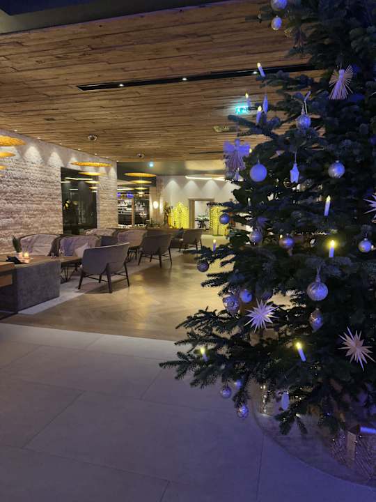 Lobby DAS EDELWEISS Salzburg Mountain Resort