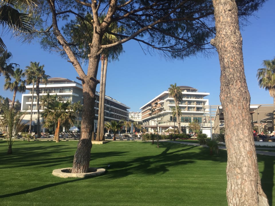 Außenansicht Acanthus Cennet Barut Collection