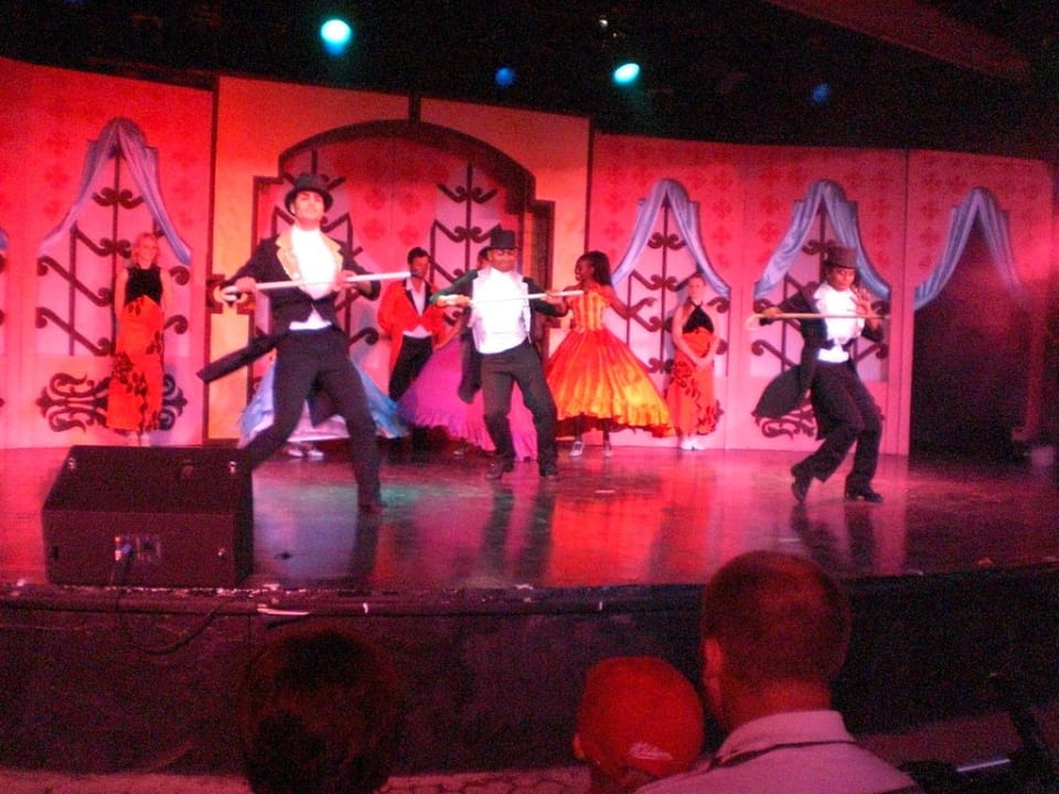 Abendliche Show TUI MAGIC LIFE Africana