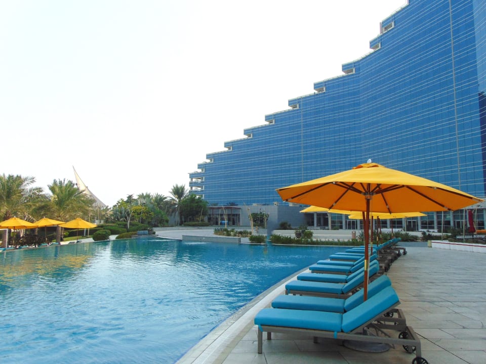 Pool The Art Hotel & Resort